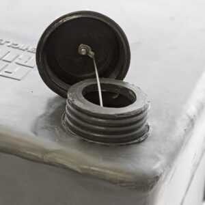 front-runner-universal-water-tank-67l-17-7gal-WTAN023-5.jpg