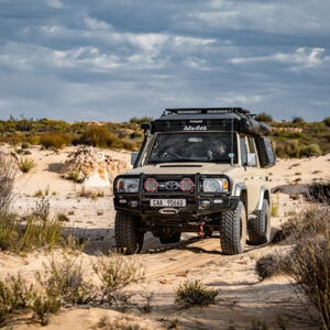 Land Cruiser LC76 (76-Series) – Alu-Cab Thor Roof Conversion Land Cruiser LC76 (76-Series) – Alu-Cab Thor Roof Conversion