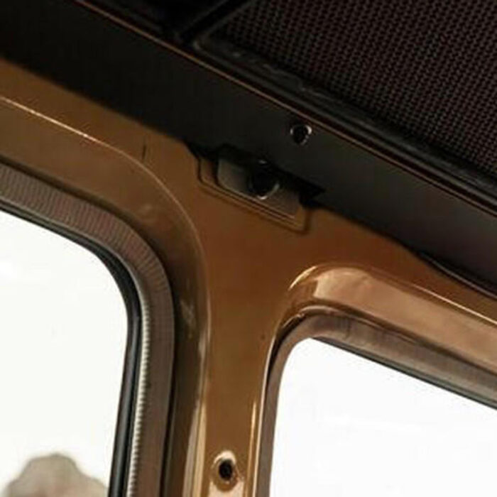 Land Cruiser LC78 (78-Series Black) - Alu-Cab Hercules Roof Conversion