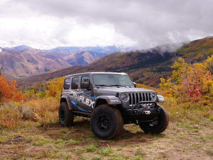 2.5” Trail Select Adventure Kit W/ Falcon 2.1 Shocks for Jeep JL Wrangler (2018-2026)