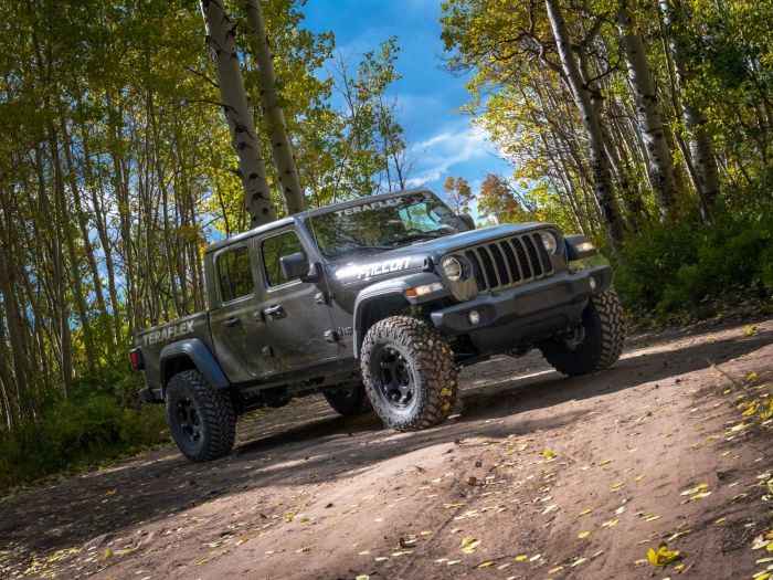 2.5” Trail Select Sport Kit W/ Falcon 1.1 Shocks for Jeep JT Gladiator (2020-2026) 2.5” Trail Select Sport Kit W/ Falcon 1.1 Shocks for Jeep JT Gladiator (2020-2026)
